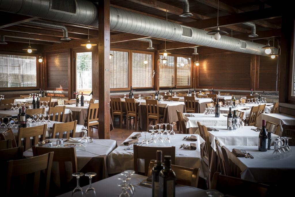 וטראלה Locanda Dal Sor Francesco מראה חיצוני תמונה