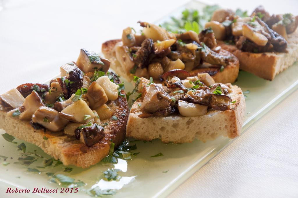 וטראלה Locanda Dal Sor Francesco מראה חיצוני תמונה