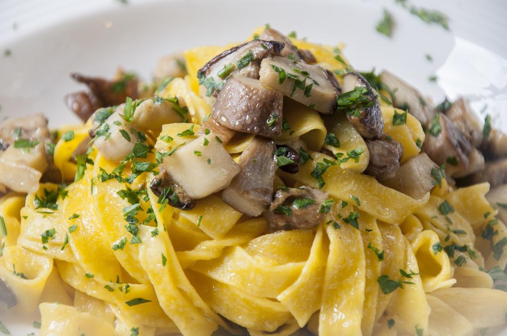 וטראלה Locanda Dal Sor Francesco מראה חיצוני תמונה